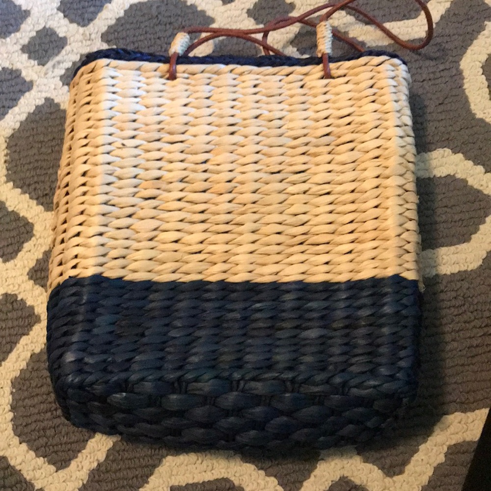 Basket Bag - Picture 2 of 2
